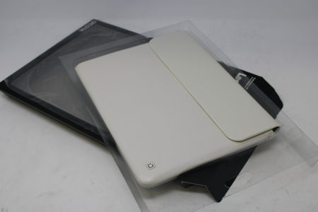 Dicota IPad Leder Tasche weiß D30355 - Image 2