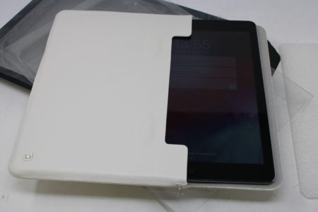 Dicota IPad Leder Tasche weiß D30355 - Image 3