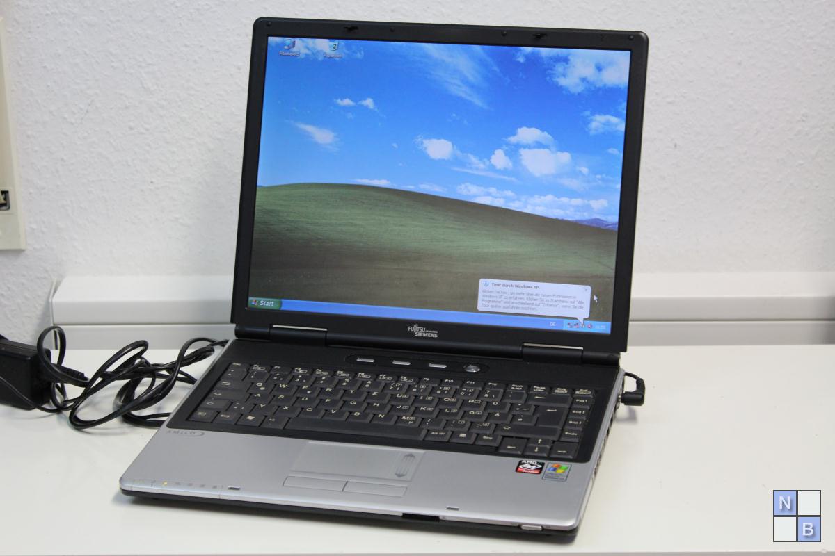 Fujitsu Siemens Amilo A7640W 15" Athlon64