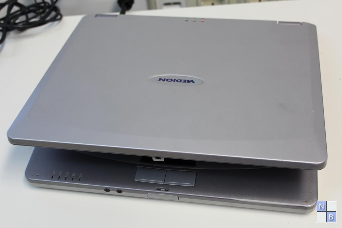 Medion MIM2040 MD95062 15" Notebook 1,5Ghz Centrino 512MB RAM 30GB HDD – Bild 3