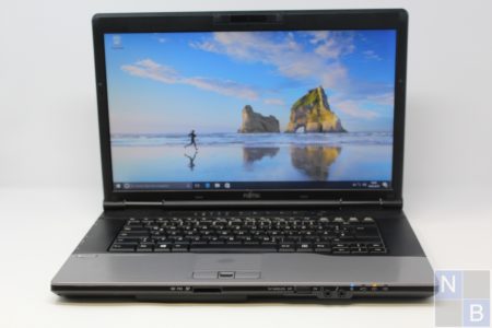 Fujitsu Siemens Lifebook E752 15,6" Notebook Core i3 3te 4GB 320GB Win10