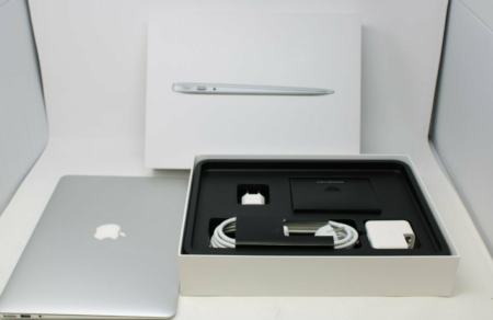 Apple MacBook Air MQD32D/A 33,8 cm 13,3" Mid2017 128GB SSD 8GB i5 – Bild 2