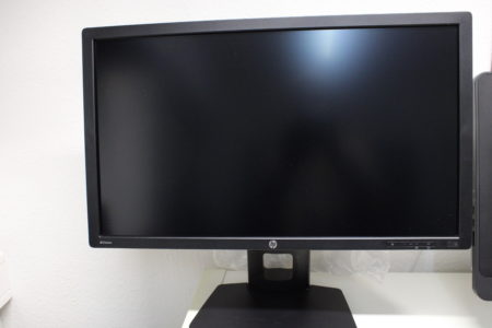 HP Compaq Z30i IPS LED 30" Monitor 2560x1600 DisplayPort HDMI
