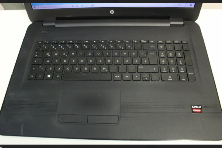 HP 17-y060ng 17,3" HD+ / AMD Quad-Core A10-9600P / 8GB RAM 128GB – Bild 2