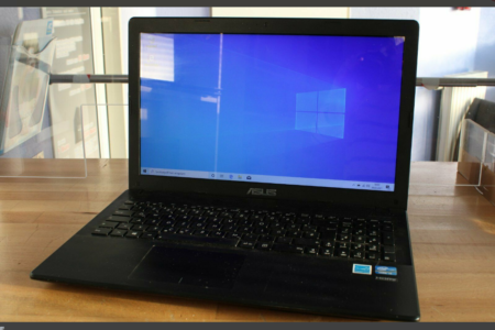 Asus R512c 15,6" Notebook Core i3-3217u 2Ghz 4GB RAM 750GB Win10