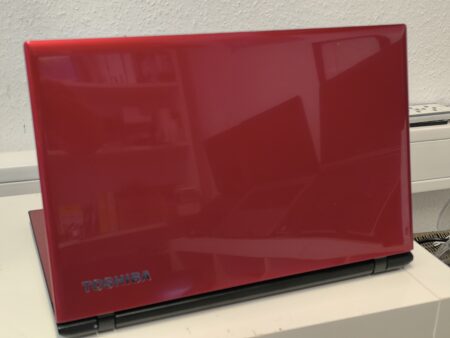Toshiba Satellite L50-C-1XP 15,6" Intel Core i3-5005u 8GB RAM 256GB SSD Win11 Rot – Bild 2