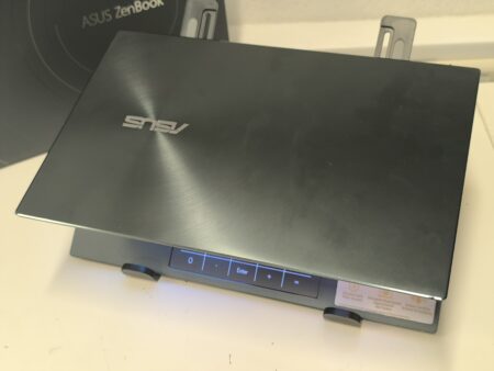 ASUS ZenBook Ultrabook UM425U 14" AMD Ryzen 7 5700U 16GB RAM 512SSD – Bild 3