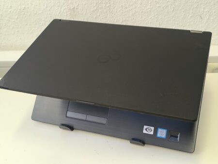 Fujitsu LifeBook U758 Notebook 15,6 Zoll i5 8.Gen 8250U 8GB 250GB SSD – Bild 3