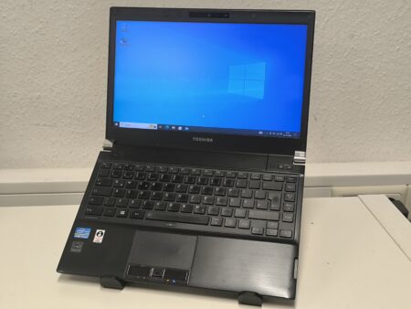 TOSHIBA Portege R930 13.3" i5-2.9GHz 128 SSD 4GB DVDRW USB 3.0 Win10