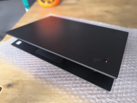 Eliteklasse Lenovo ThinkPad X1 Extreme 15,6" FHD IPS i7-9850H 2,6GHz 64GB 256GB – Bild 3