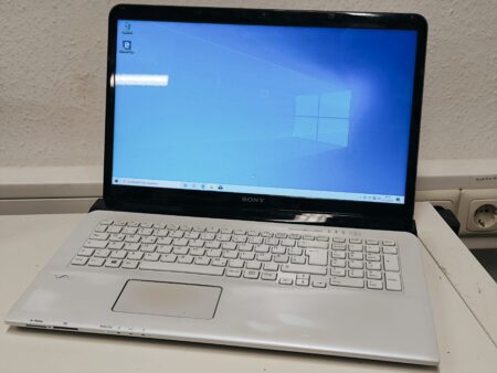 Sony Vaio SVE171G12M 17,3" Intel 2020m 8GB RAM 120gb SSD Win10