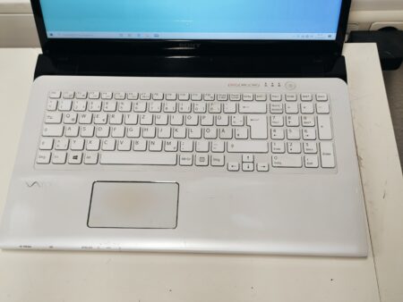 Sony Vaio SVE171G12M 17,3" Intel 2020m 8GB RAM 120gb SSD Win10 – Bild 3