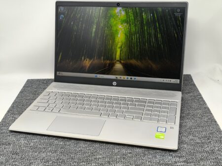 HP Pavillion 15-cs0005ng Core i7-8550U 16GB 512GB SSD GeForce 2GB
