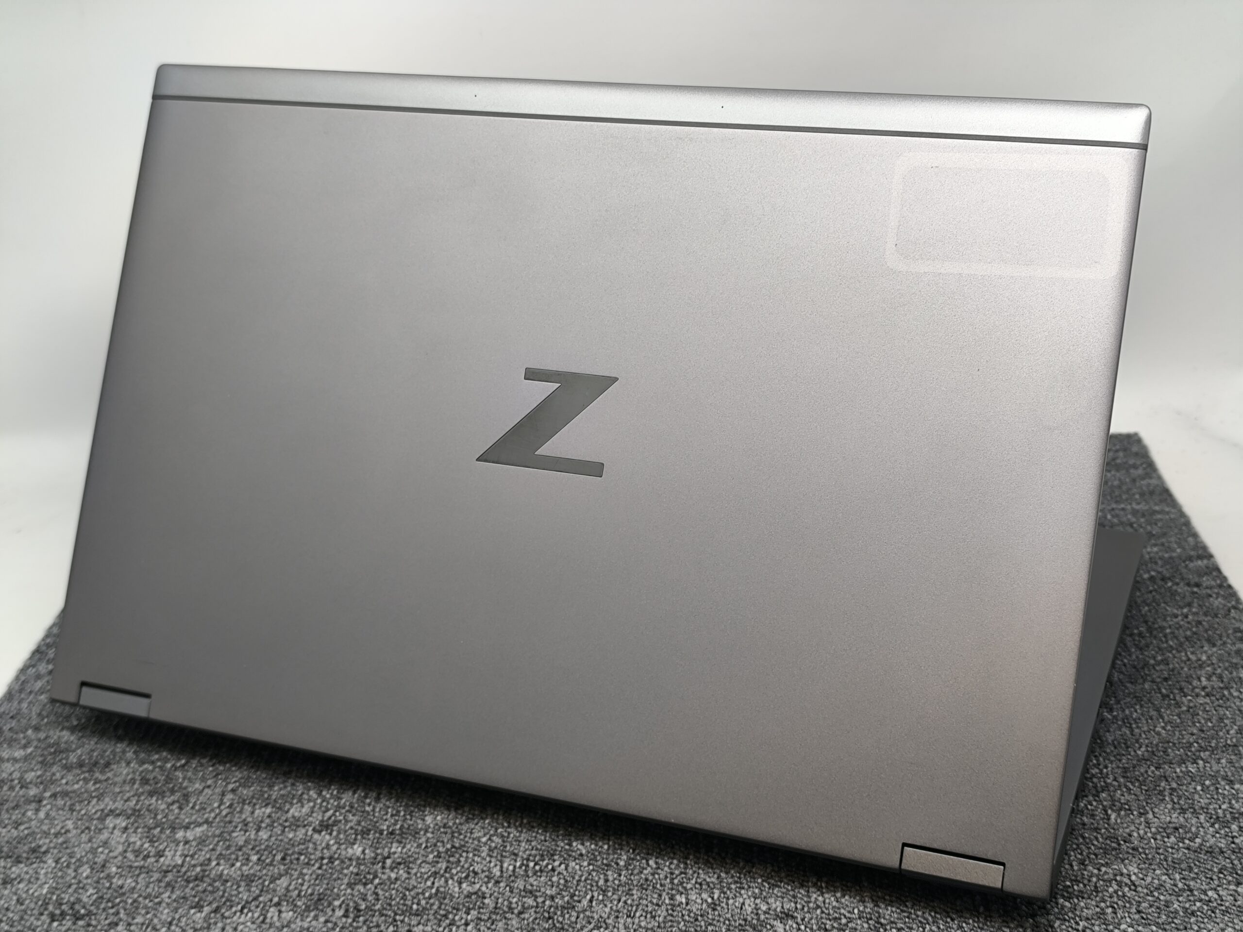 HP ZBook Fury 15 G7 i7-10850H 32GB 512GB 15,6" FHD Win11 – Bild 3