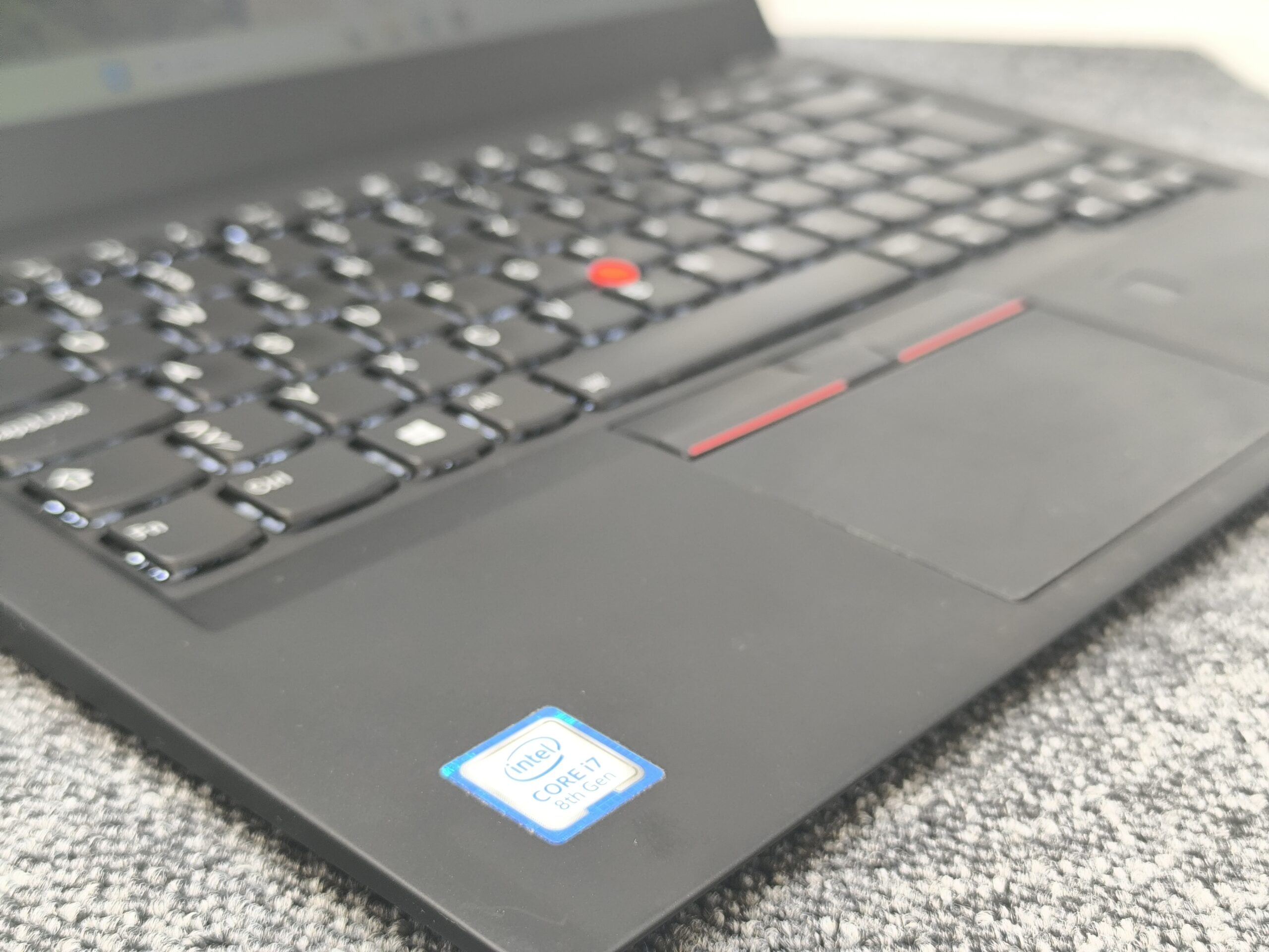 Lenovo X1 Carbon 6Gen. 14" Core i7-8550 16GB RAM 512SSD Win11 – Bild 3
