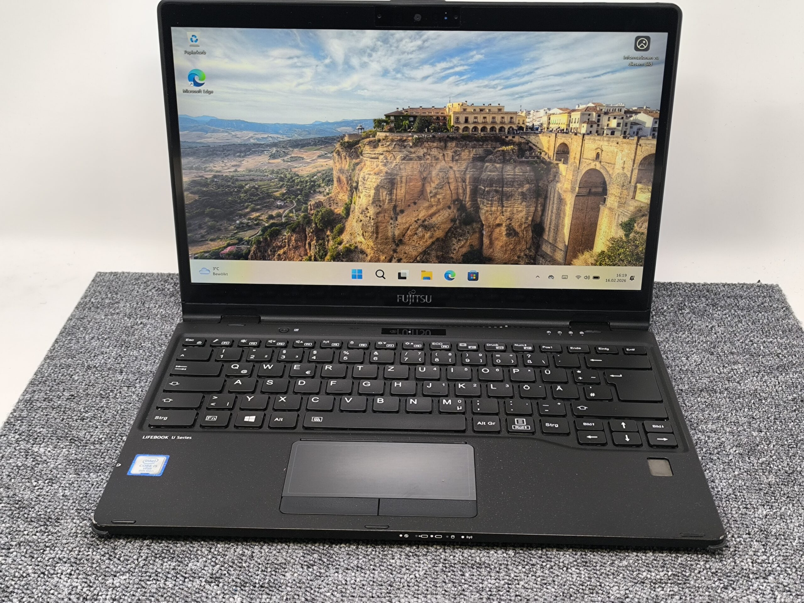 Fujitsu LifeBook U939X Notebook 13,3" Touch FHD i5-8365U LTE 256GB SSD 8GB Win11