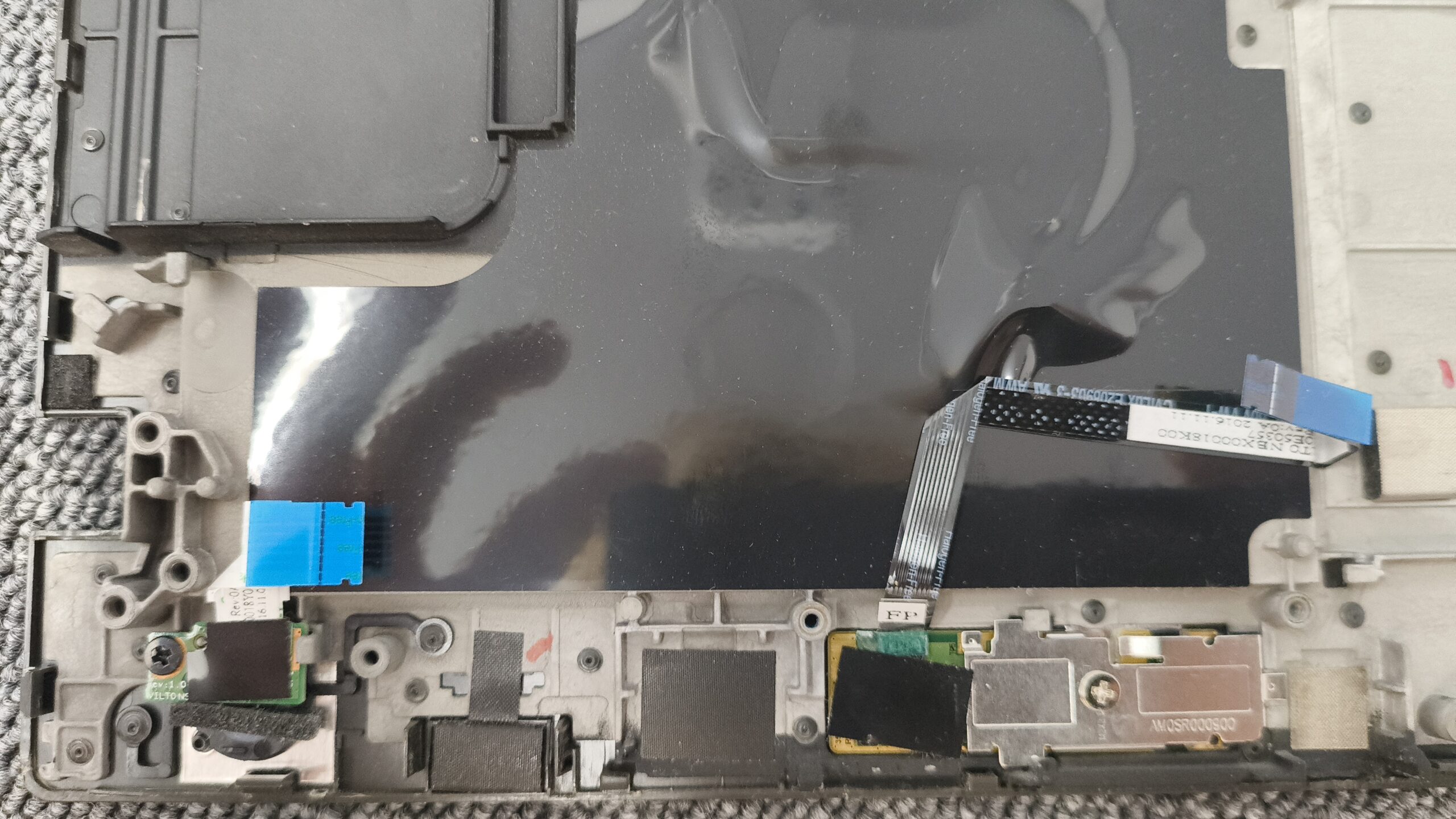 Lenovo ThinkPad T460 Handauflage mit Power Button & Fingerabdrucksensor – original, gebraucht – Bild 3