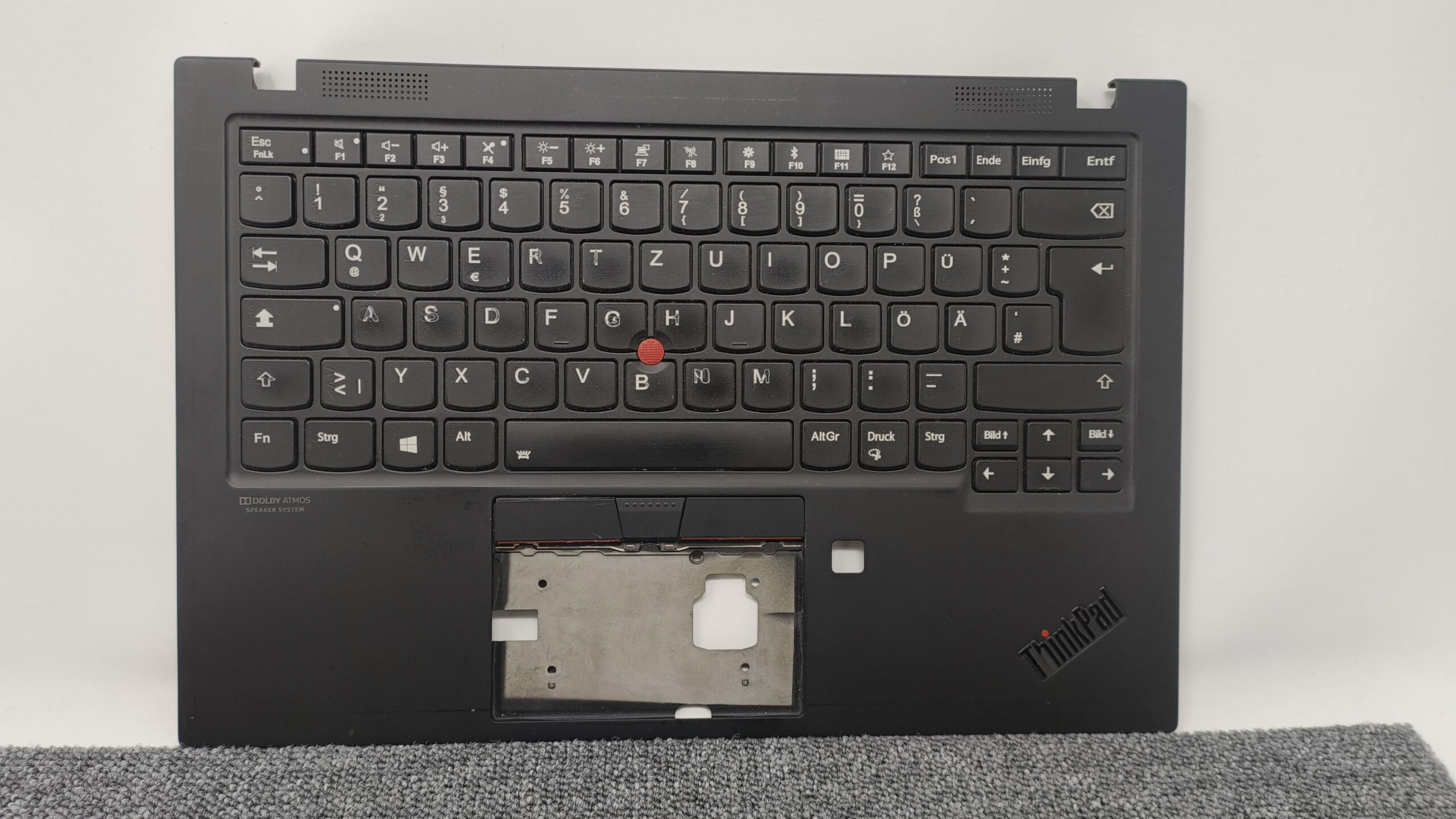 ThinkPad X1 Carbon Gen 7 – Handauflage mit Tastatur (DE)