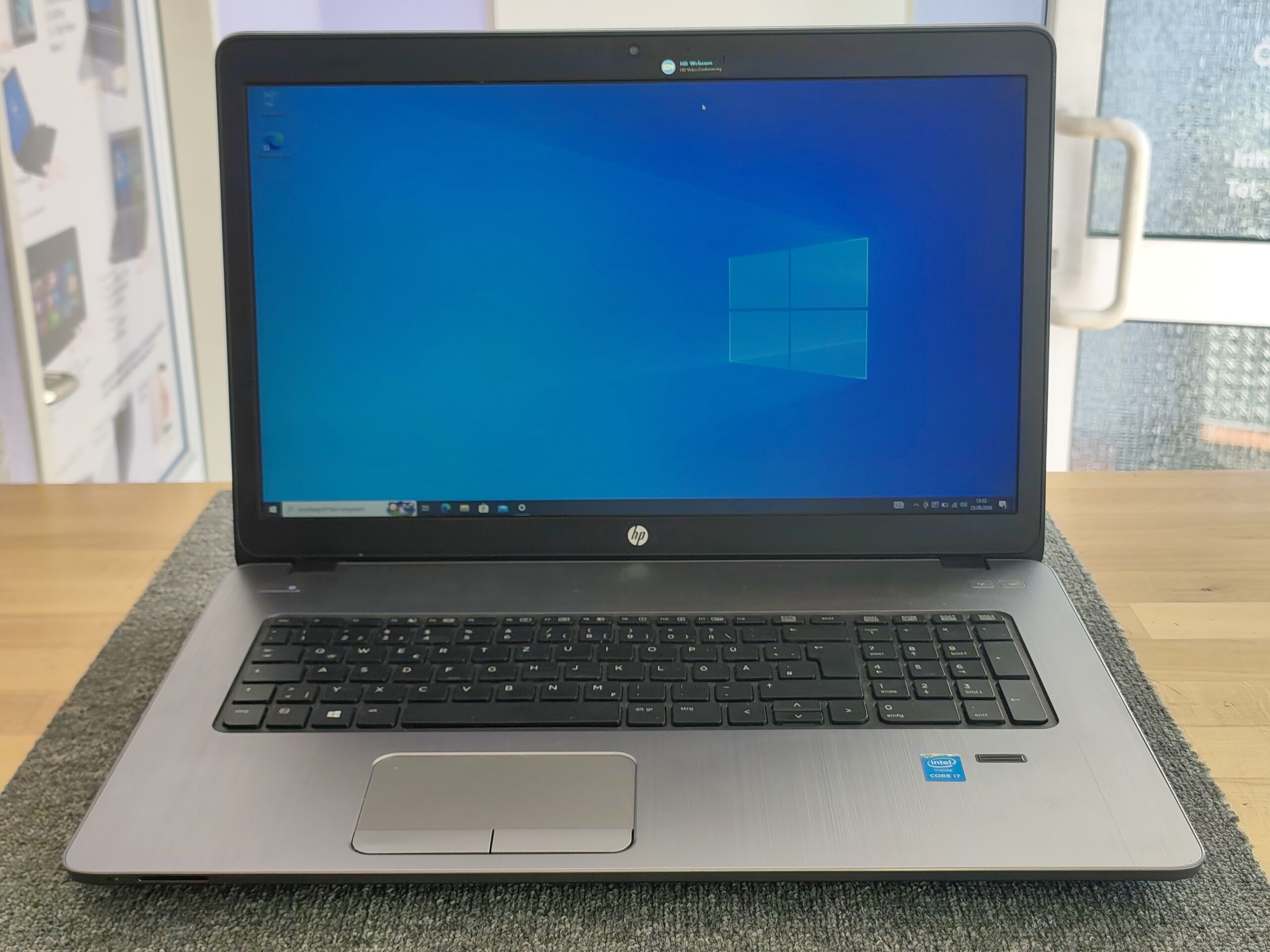 HP Probook 470 G2 - 17,3" FHD Core i7-5500U 8GB 128GB SSD Win10