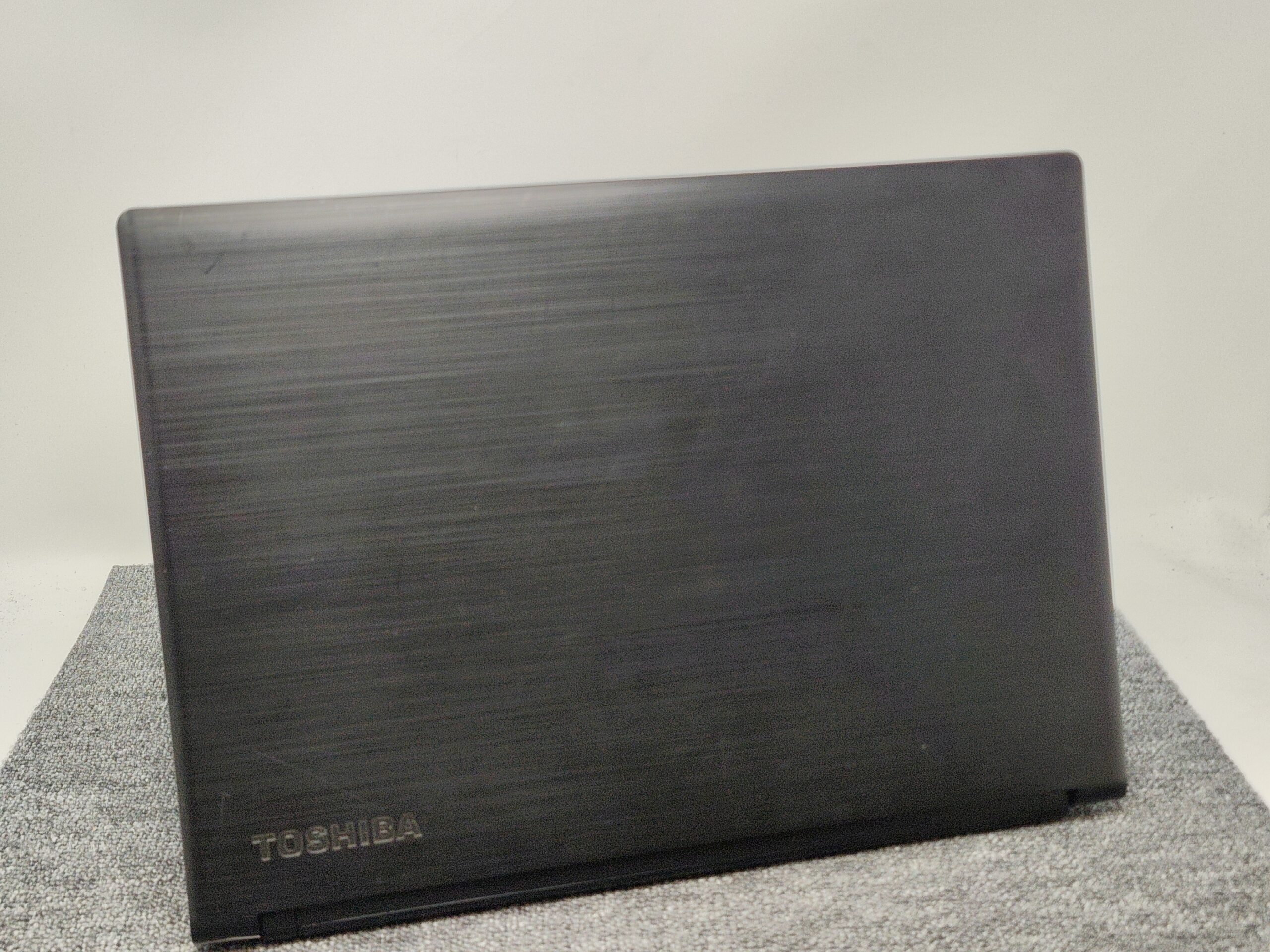Toshiba Satellie Pro A40-C Core i5-6200U 8GB RAM 128GB SSD Win10 – Bild 2
