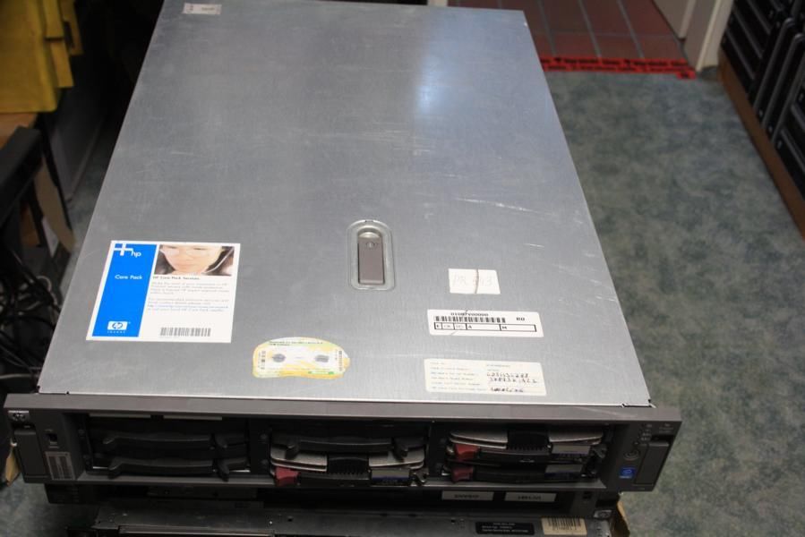 HP ProLiant DL380 Intel Xeon CPU ++ 3x72,8 GB SCSI HDD Verbaut 2x512 MB RAM*TOP*