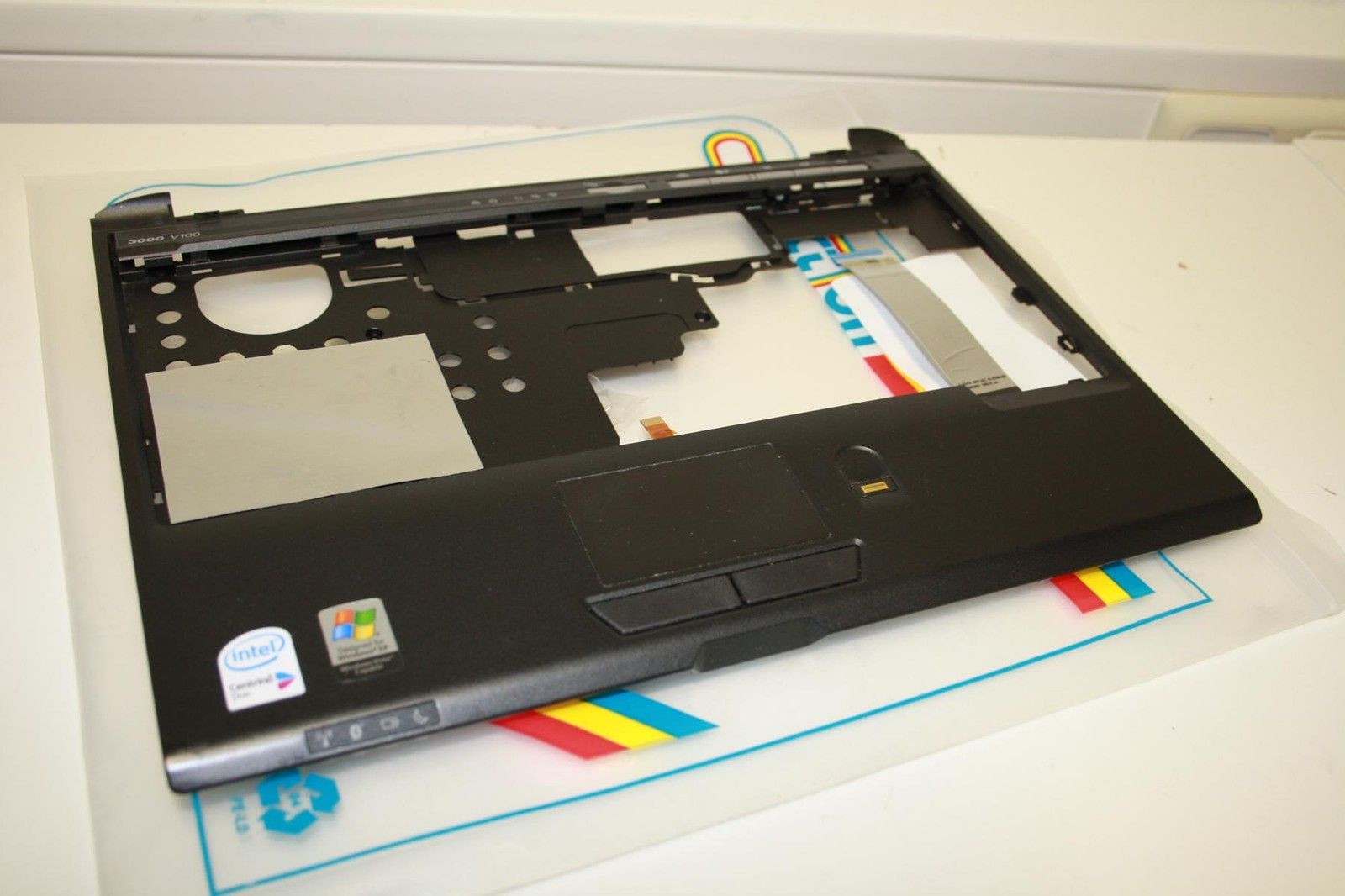 Lenovo Handauflage von einem 3000 N100 guter Zustand mit Touchpad /Touchpadboard